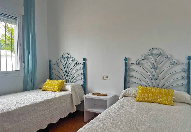 Villa in Conil de la Frontera - Villa Nostos Villa in Conil de la Frontera - Villa Nostos