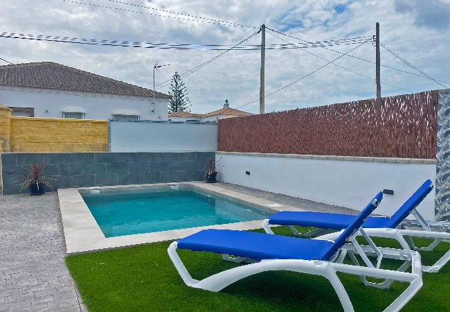 Villa in Conil de la Frontera - Villa Nostos Villa in Conil de la Frontera - Villa Nostos