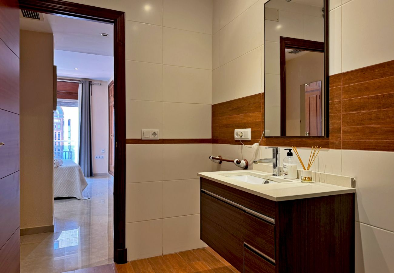 Apartment in Jerez de la Frontera - Apartamento Larga 65