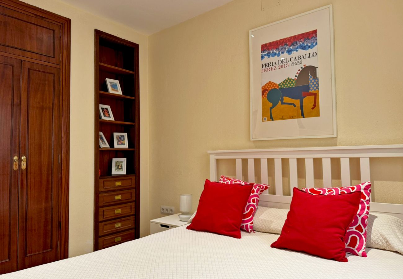Apartment in Jerez de la Frontera - Apartamento Larga 65