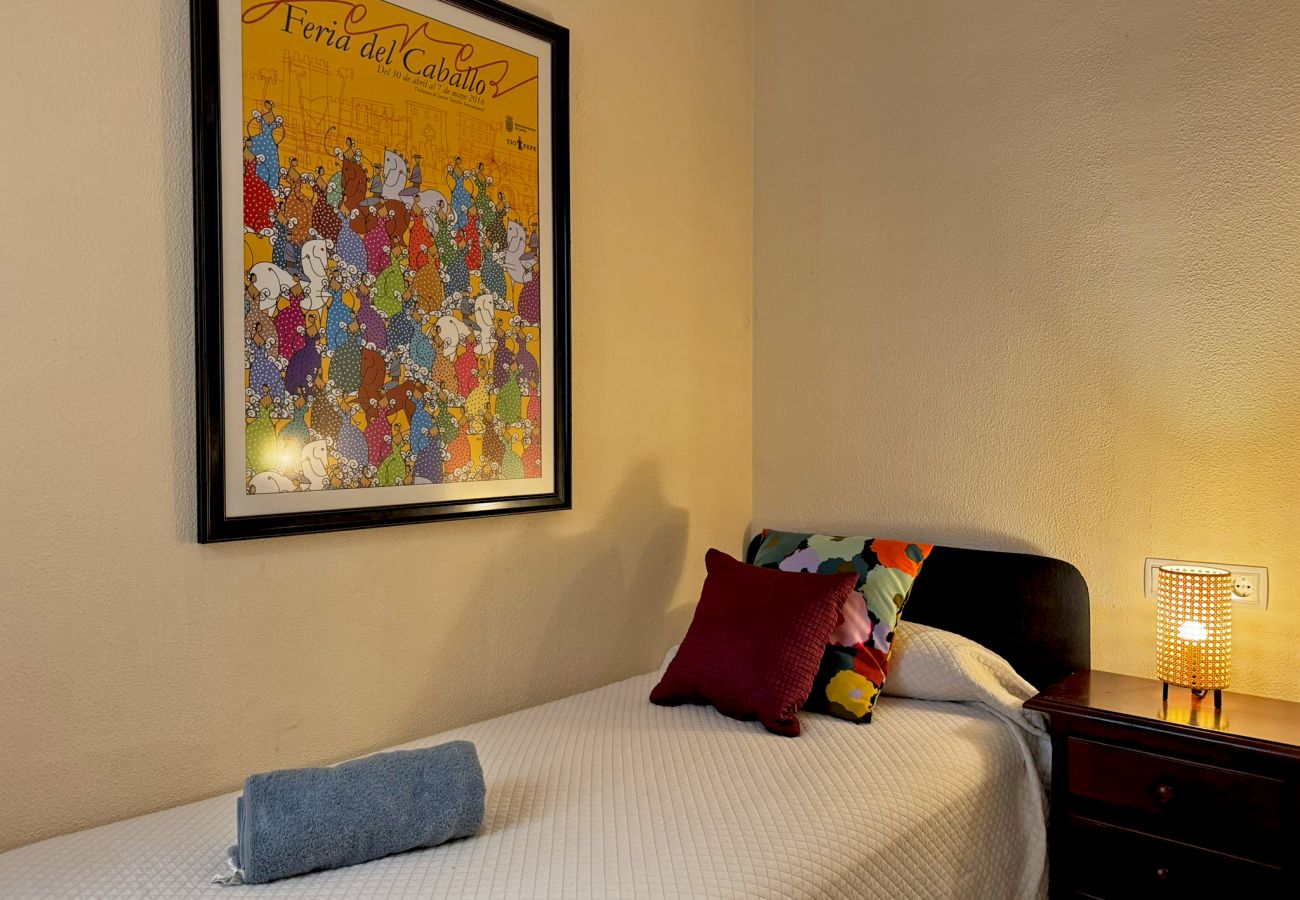 Apartment in Jerez de la Frontera - Apartamento Larga 65