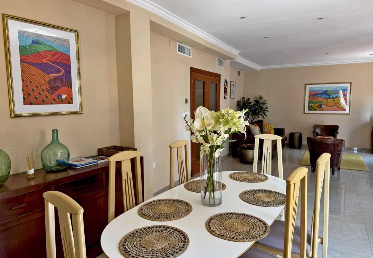 Apartment in Jerez de la Frontera - Apartamento Larga 65