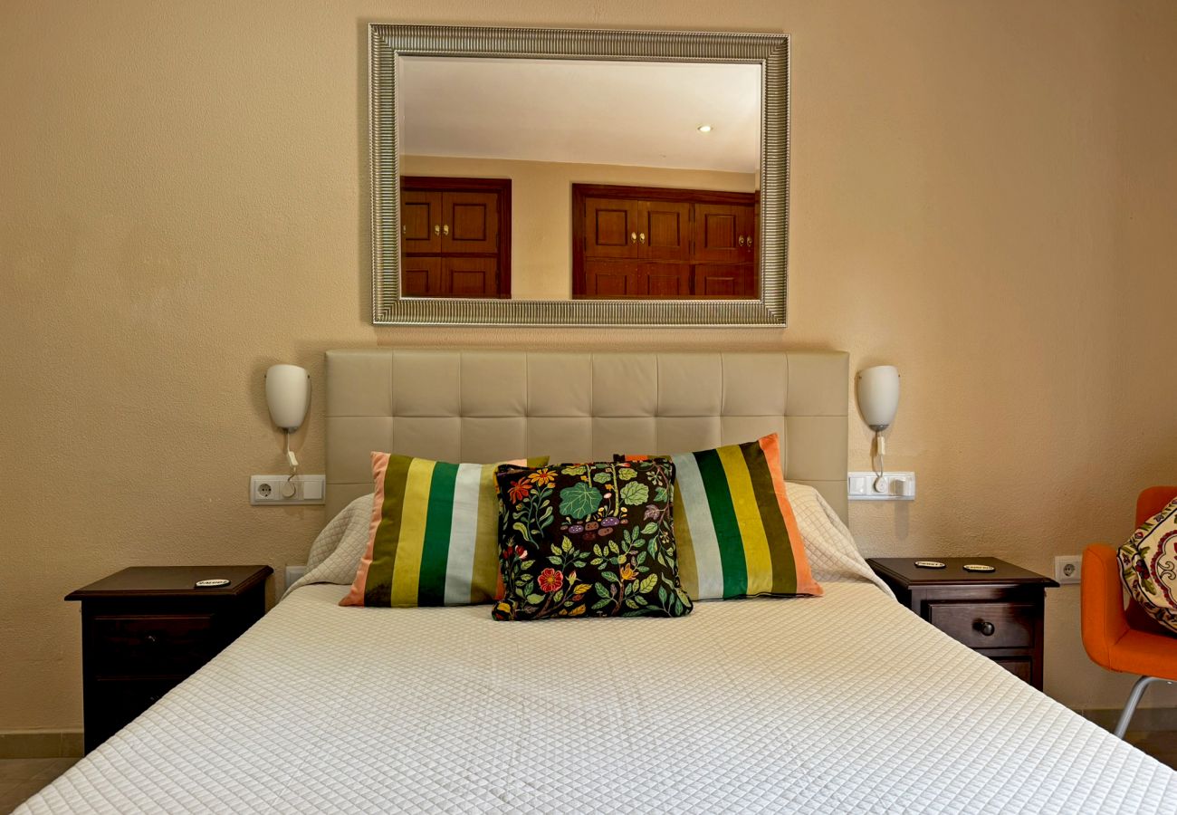 Apartment in Jerez de la Frontera - Apartamento Larga 65