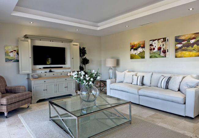 Villa in Jerez de la Frontera - Villa Montecastillo Villa in Jerez de la Frontera - Villa Montecastillo