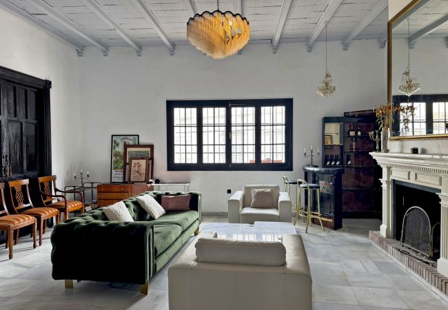 House in Jerez de la Frontera - Palacio Jaramago House in Jerez de la Frontera - Palacio Jaramago