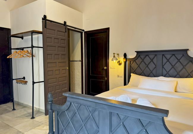 House in Jerez de la Frontera - Palacio Jaramago House in Jerez de la Frontera - Palacio Jaramago