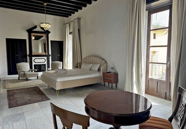 House in Jerez de la Frontera - Palacio Jaramago House in Jerez de la Frontera - Palacio Jaramago