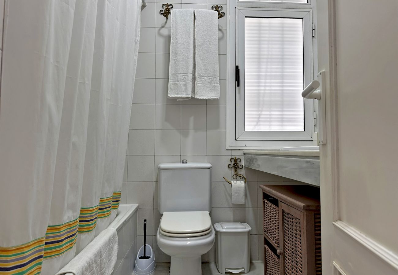 Apartment in Jerez de la Frontera - Larga Suite 46