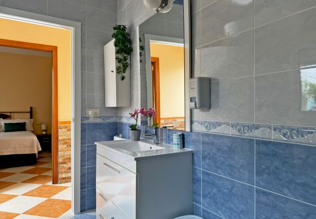 House in Jerez de la Frontera - Casa Luz de Azahar House in Jerez de la Frontera - Casa Luz de Azahar